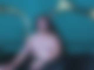 Live cam show with Karol - Average on Milfs Live