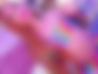 Live cam show with little-cloe - Spank on livesuperchat.net