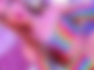 Live cam show with little-cloe - Tease on Camsoda