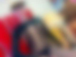 Live cam show with little-cloe - Spank on Camversity
