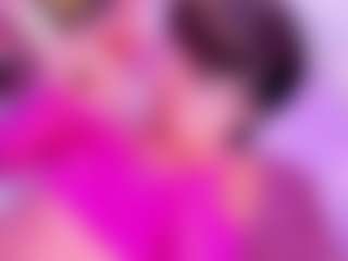 Live cam show with little-cloe - Black Hair on friskycurves.com