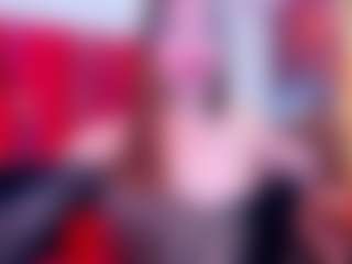 Show in cam erotica live di little-cloe