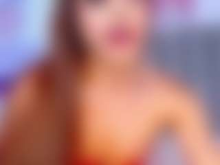 Show in cam erotica live di little-cloe