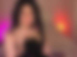Live cam show with lolytaberry - New White on xDating