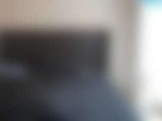 Live cam show with MadamP - Tight on dropp.cam