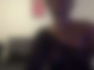 Live cam show with MadamP - Flashing on xDating