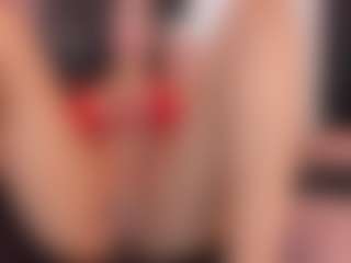Live cam show with Michell Rodriguez - Straight on chickslive.net