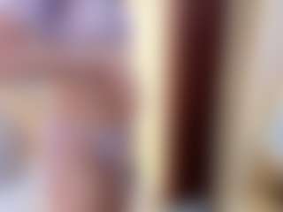 Live cam show with saly-beneth - Muscular on Stripli.com