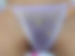 saly-beneth's Live Sex Cam Show