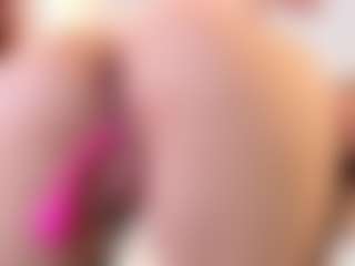 saly-beneth's Live Sex Cam Show