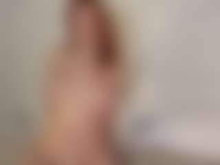 Live cam show with showgerl - Bedroom Red Hair on Camsoda