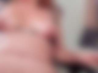Live cam show with trianaparkeer - Foot Fetish Blonde Hair on Camiplay Live