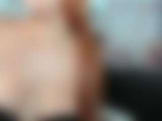 Live cam show with trianaparkeer - Facial on Camsoda