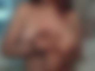 veluna's Live Sex Cam Show