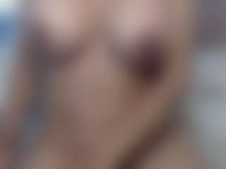 veluna's Live Sex Cam Show
