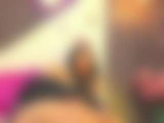 Live cam show with YessicaDoll - Uncut on Livezox