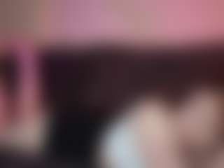 Live cam show with Alicewood69 - Smoking on Camsoda