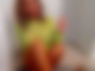 BannedBunny MILF webcam performer live streaming