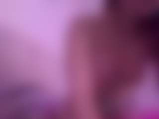 Live cam show with BrittHernander - Granny Brown Hair on Camsoda