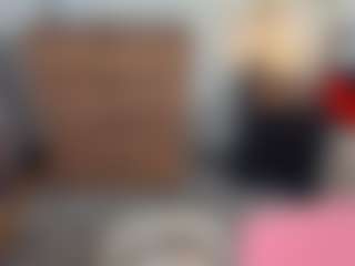 ElenoraMowatt's Live Sex Cam Show
