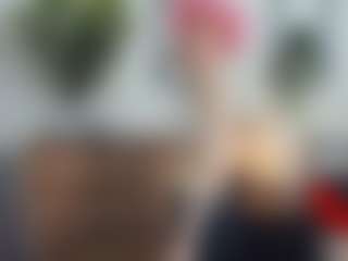 ElenoraMowatt's Live Sex Cam Show