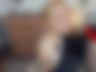 ElenoraMowatt's Live Sex Cam Show