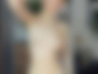 ElenoraMowatt's Live Sex Cam Show