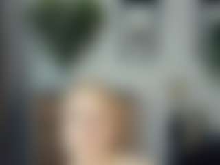 ElenoraMowatt's Live Sex Cam Show