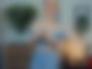 ElenoraMowatt's Live Sex Cam Show