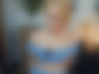 ElenoraMowatt's Live Sex Cam Show