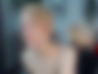ElenoraMowatt's Live Sex Cam Show