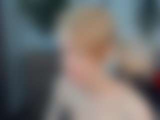 ElenoraMowatt's Live Sex Cam Show