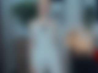 ElenoraMowatt's Live Sex Cam Show