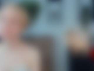 Live cam show with ElenoraMowatt - Skinny Teen (18+) on Lustler