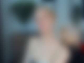 ElenoraMowatt's Live Sex Cam Show