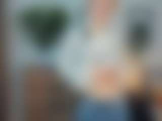 ElenoraMowatt's Live Sex Cam Show