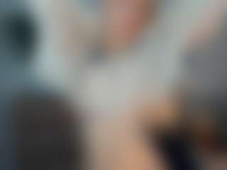 ElenoraMowatt's Live Sex Cam Show