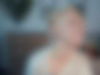 ElenoraMowatt's Live Sex Cam Show
