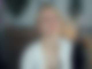 ElenoraMowatt's Live Sex Cam Show