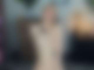 ElenoraMowatt's Live Sex Cam Show