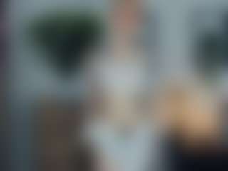 Live cam show with ElenoraMowatt - Fingering White on Free Soda
