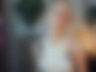 Live cam show with ElenoraMowatt - Ass Bouncing on Fling VIP Chat