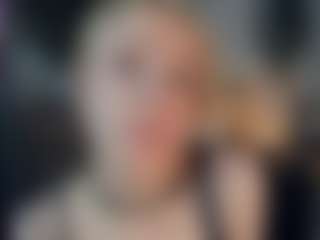 Live cam show with ElenoraMowatt - Blonde Hair Teen (18+) on Camsoda