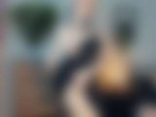 ElenoraMowatt's Live Sex Cam Show