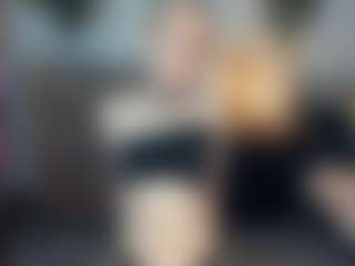 ElenoraMowatt's Live Sex Cam Show