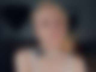 ElenoraMowatt's Live Sex Cam Show