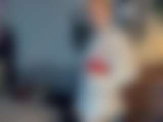 ElenoraMowatt's Live Sex Cam Show