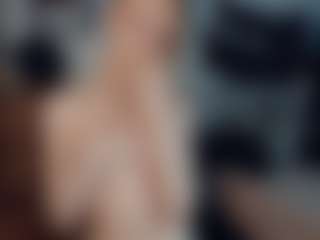 ElenoraMowatt's Live Sex Cam Show
