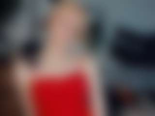 Live cam show with ElenoraMowatt - Drinking on SquirtSoMuch