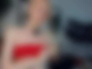 Live cam show with ElenoraMowatt - Fingering on alttransgirls